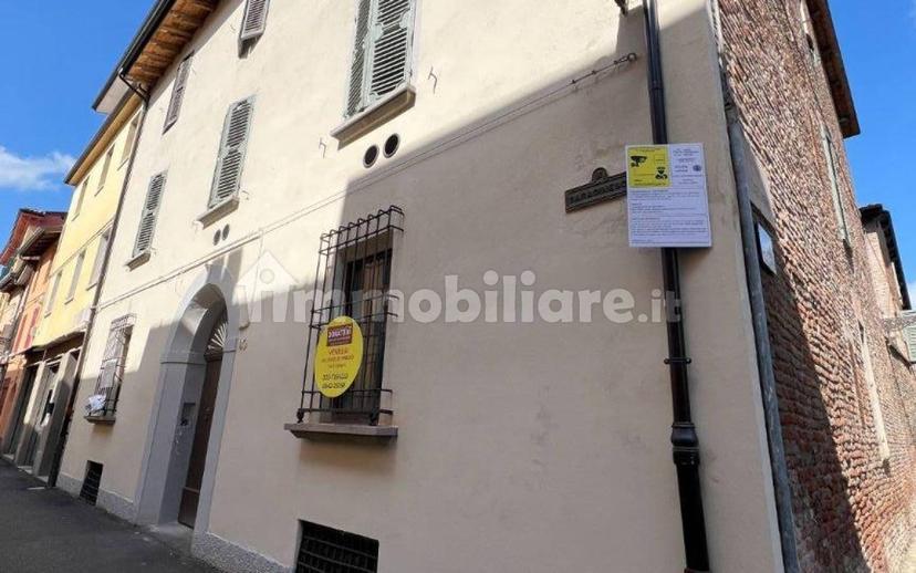 Bilocale via Fratelli Cairoli, Centro Storico, Imola — foto 5 di 14