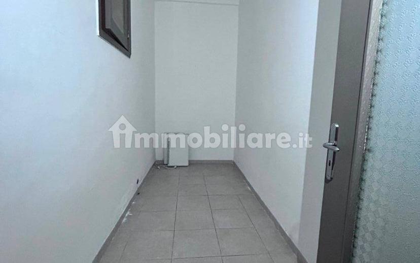 Trilocale via Tito Minniti 67, Borgo, Taranto