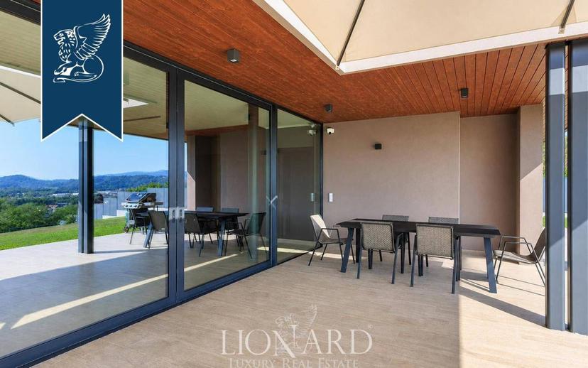 Villa unifamiliare, ottimo stato, 260 m², Piovino, Borgomanero — foto 9 di 24