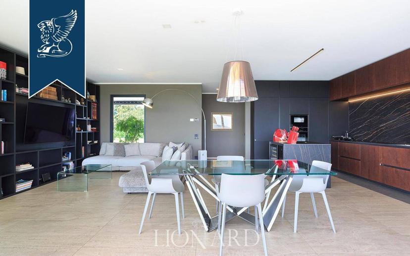 Villa unifamiliare, ottimo stato, 260 m², Piovino, Borgomanero — foto 17 di 24
