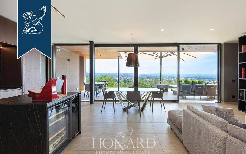 Villa unifamiliare, ottimo stato, 260 m², Piovino, Borgomanero — foto 4 di 24