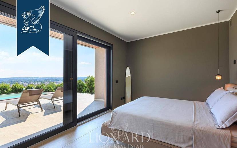 Villa unifamiliare, ottimo stato, 260 m², Piovino, Borgomanero — foto 13 di 24