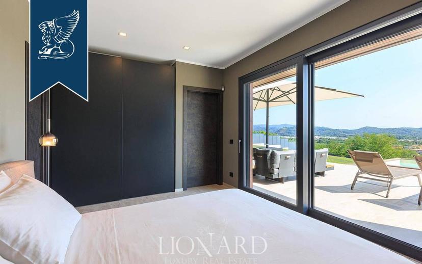 Villa unifamiliare, ottimo stato, 260 m², Piovino, Borgomanero — foto 7 di 24