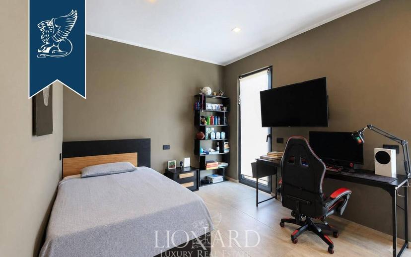 Villa unifamiliare, ottimo stato, 260 m², Piovino, Borgomanero — foto 8 di 24