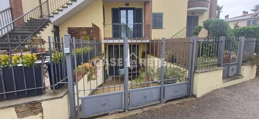Villa a schiera via Cassia La Botte 194, Centro, Vetralla