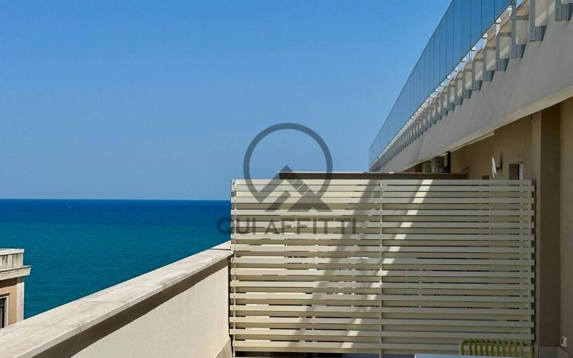 Attico Lungomare Cristoforo Colombo 10, Trani — foto 5 di 13