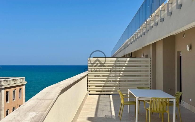 Attico Lungomare Cristoforo Colombo 10, Trani — foto 12 di 13