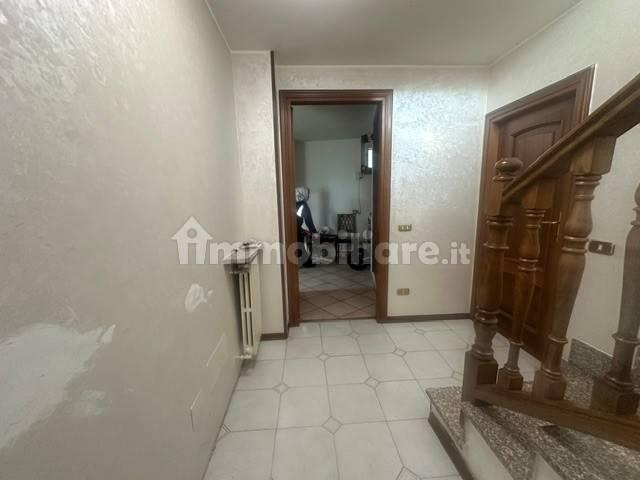 Terratetto unifamiliare 121 m², buono stato, Cerano — foto 4 di 51