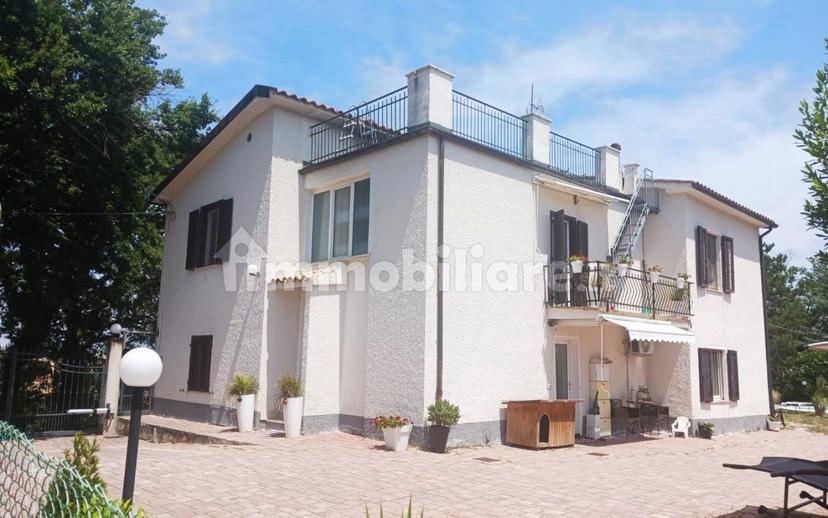 Casa colonica Località Poccioni, Troviggiano, Cingoli — foto 10 di 42