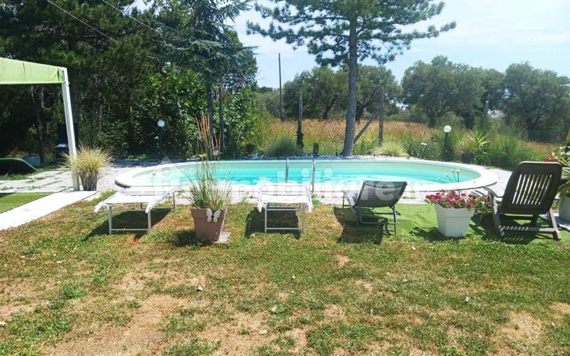 Casa colonica Località Poccioni, Troviggiano, Cingoli — foto 2 di 42