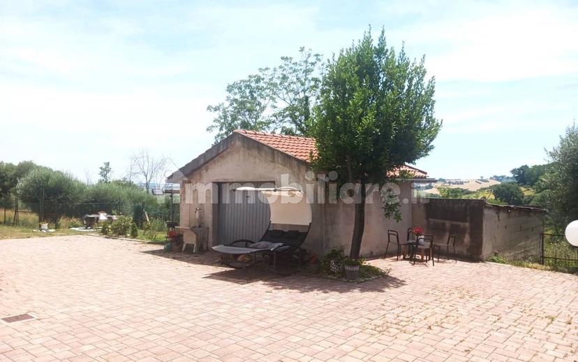 Casa colonica Località Poccioni, Troviggiano, Cingoli — foto 26 di 42