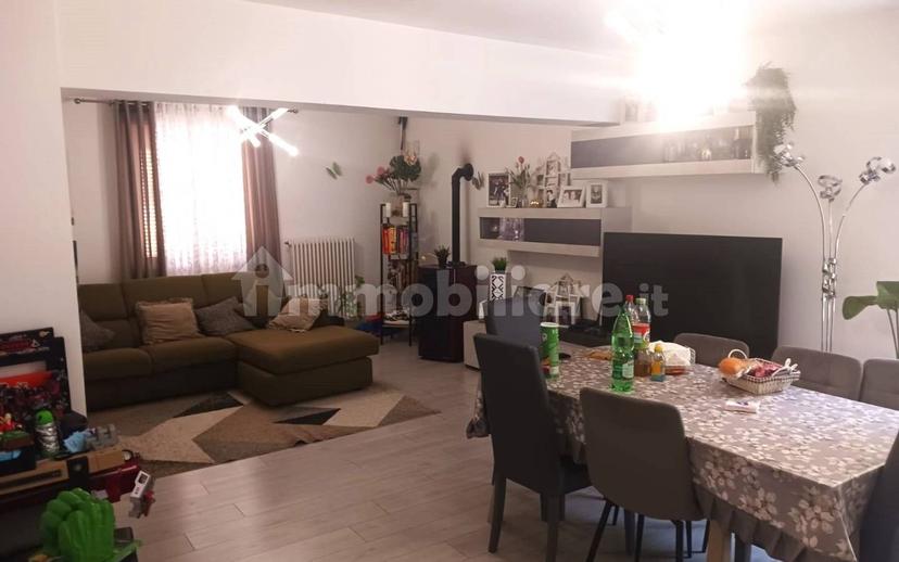 Casa colonica Località Poccioni, Troviggiano, Cingoli — foto 19 di 42