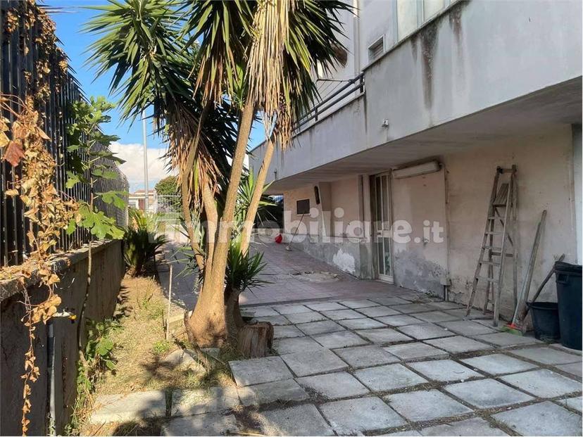 Villa bifamiliare via Tito Livio , 8, Mondragone — foto 4 di 30