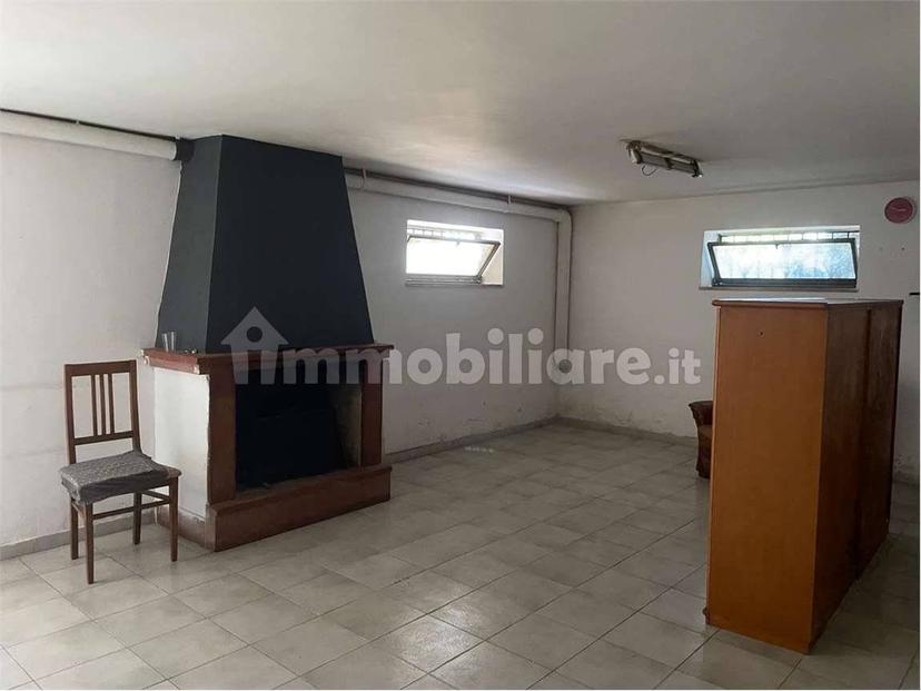 Villa bifamiliare via Tito Livio , 8, Mondragone — foto 5 di 30