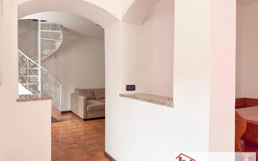 Bilocale vicolo Madonnina del Grappa 54, Centro, Ispra — foto 12 di 32