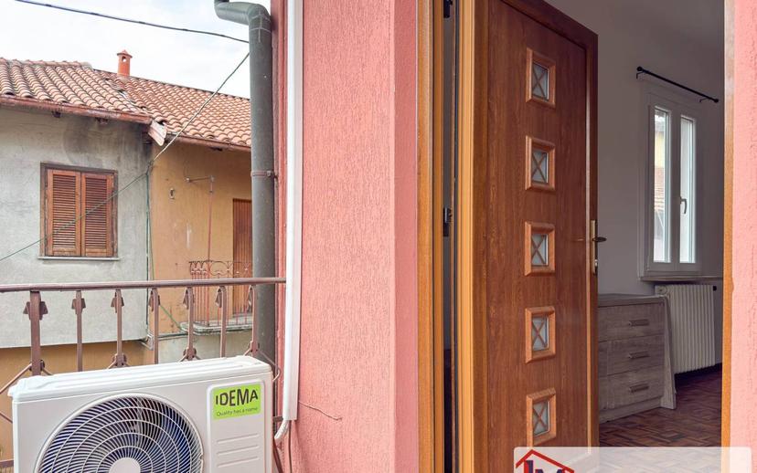 Bilocale vicolo Madonnina del Grappa 54, Centro, Ispra — foto 10 di 32