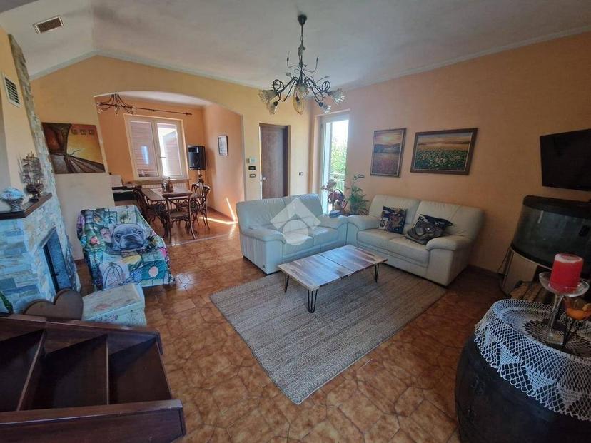 Villa bifamiliare, ottimo stato, 250 m², Maretto — foto 41 di 44