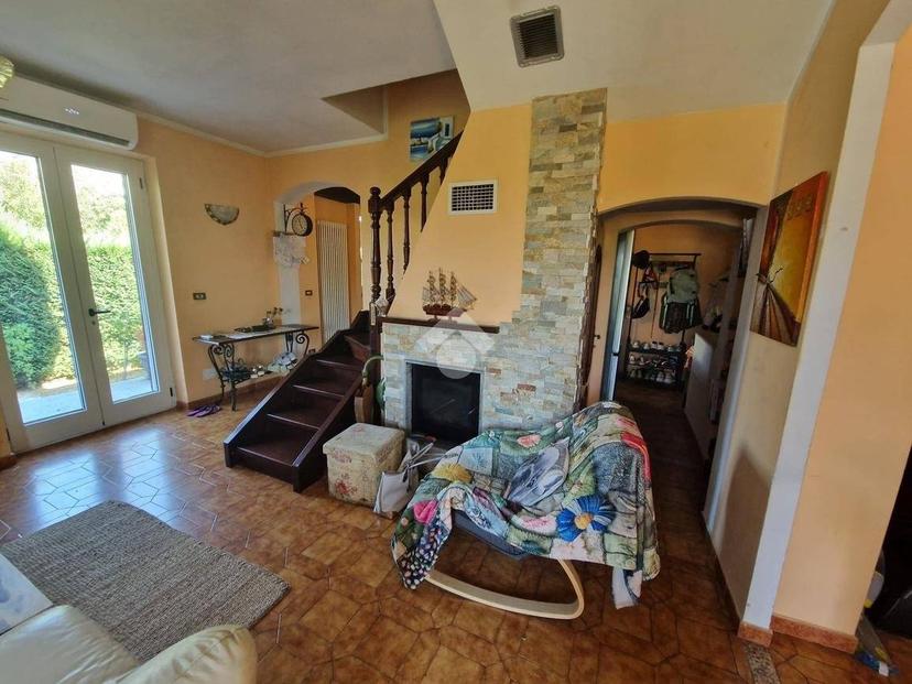 Villa bifamiliare, ottimo stato, 250 m², Maretto — foto 24 di 44