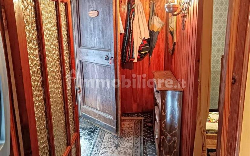 Trilocale via Rovarey 20, Centro, Donnas — foto 26 di 35