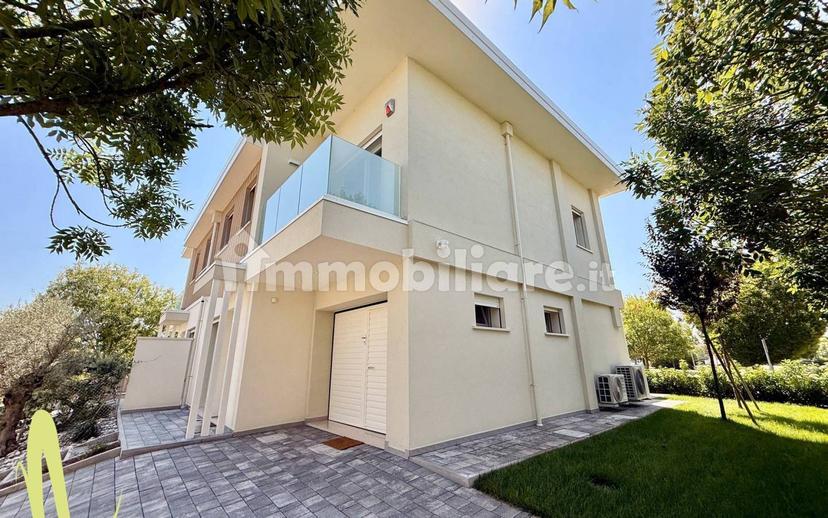 Villa bifamiliare via Caduti dell'11 Settembre 3, Santa Teresa, Cesenatico — foto 8 di 35