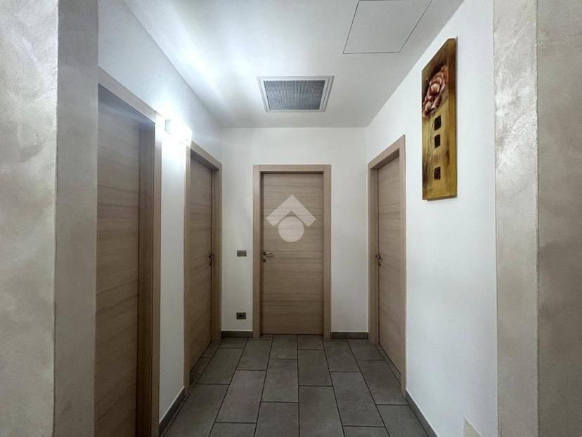 Villa bifamiliare, ottimo stato, 125 m², Tarmassia, Isola della Scala — foto 10 di 23