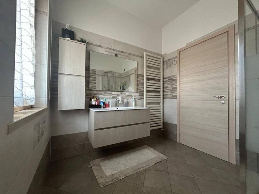 Villa bifamiliare, ottimo stato, 125 m², Tarmassia, Isola della Scala — foto 4 di 23