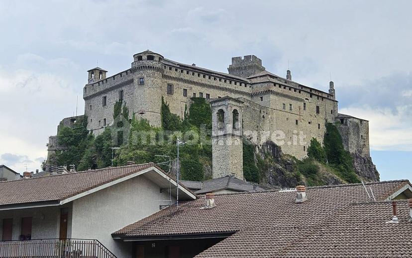 Bilocale via dei Principi Landi, Centro, Bardi — foto 5 di 24