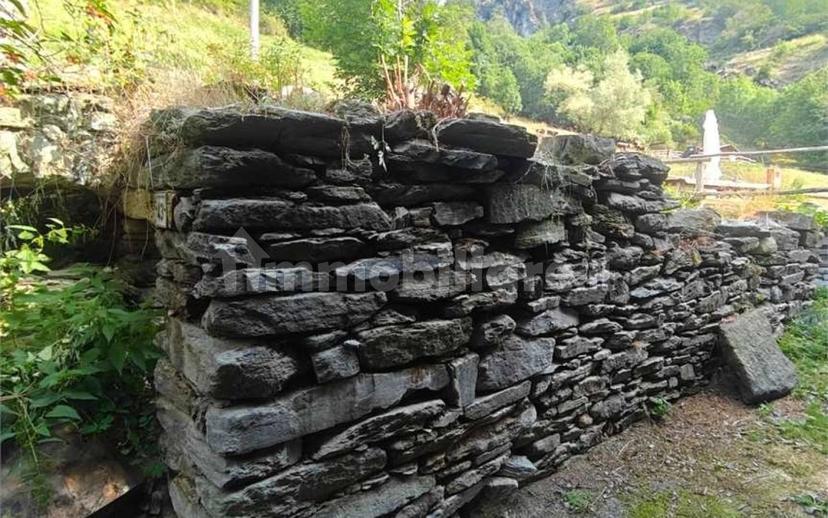 Rustico frazione Graines, Brusson — foto 12 di 12