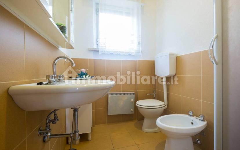 Trilocale via dei Garofani 28l, Villaggio Taunus, Numana — foto 9 di 12