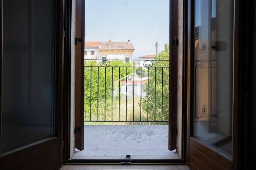 Trilocale ottimo stato, primo piano, Lugagnano, Mancalacqua, Sona — foto 4 di 34