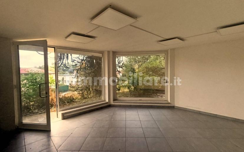 Villa unifamiliare, da ristrutturare, 171 m², Dormelletto — foto 15 di 34