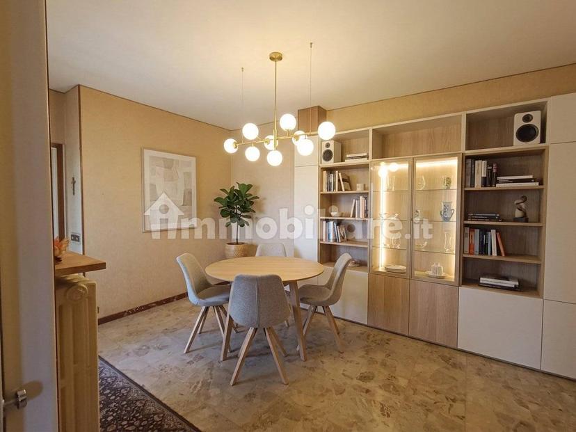 Villa unifamiliare, da ristrutturare, 171 m², Dormelletto — foto 26 di 34