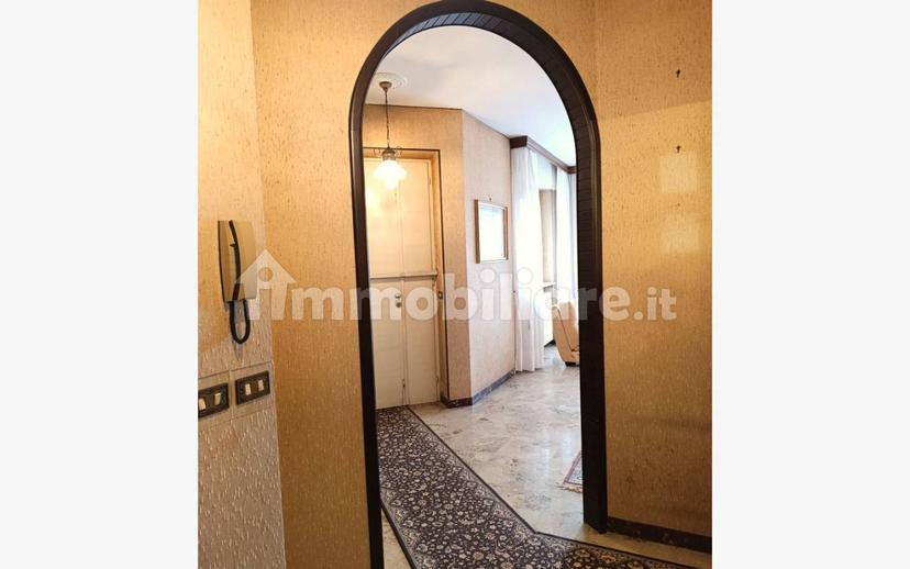 Villa unifamiliare, da ristrutturare, 171 m², Dormelletto — foto 20 di 34