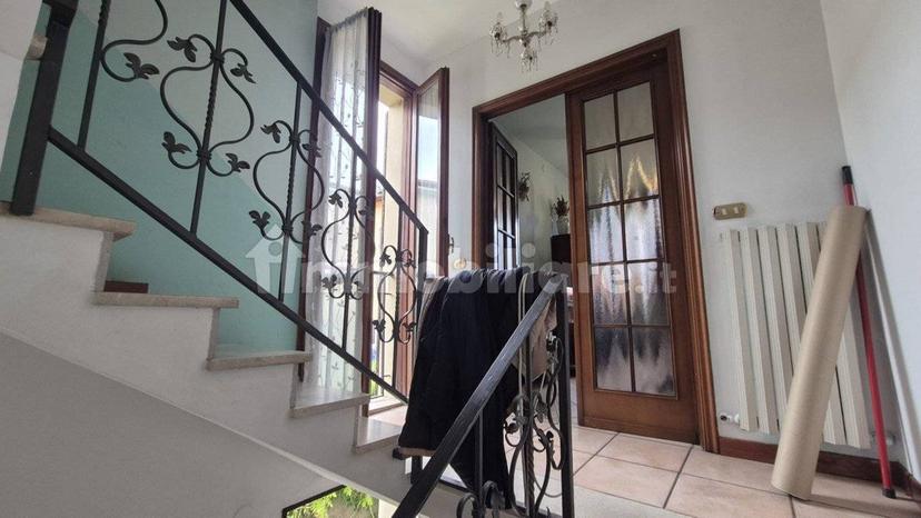 Appartamento via Galileo Galilei, Centro, Cavezzo — foto 10 di 19