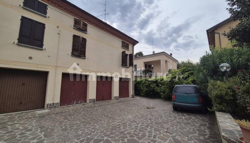 Appartamento via Galileo Galilei, Centro, Cavezzo — foto 8 di 19