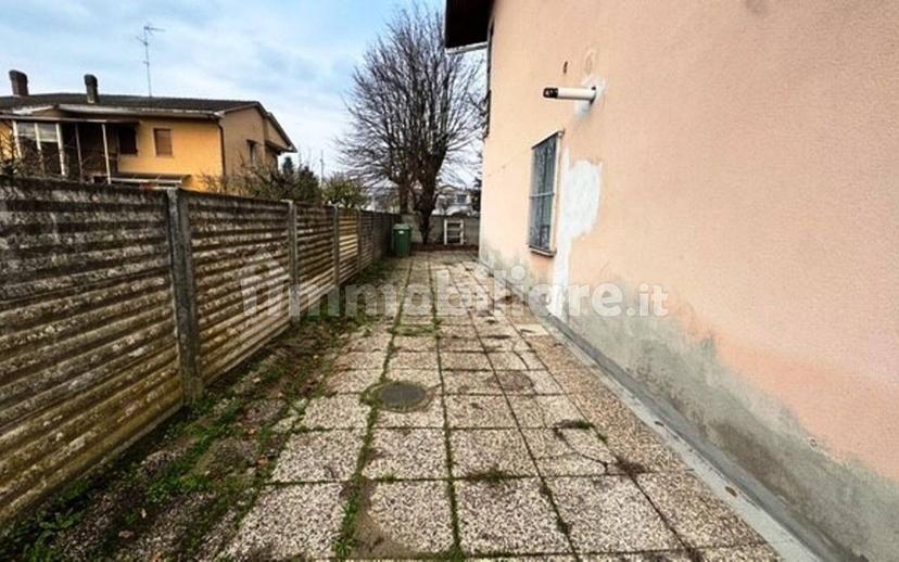 Villa bifamiliare via 20 Settembre 48, Centro, Mortara — foto 18 di 34