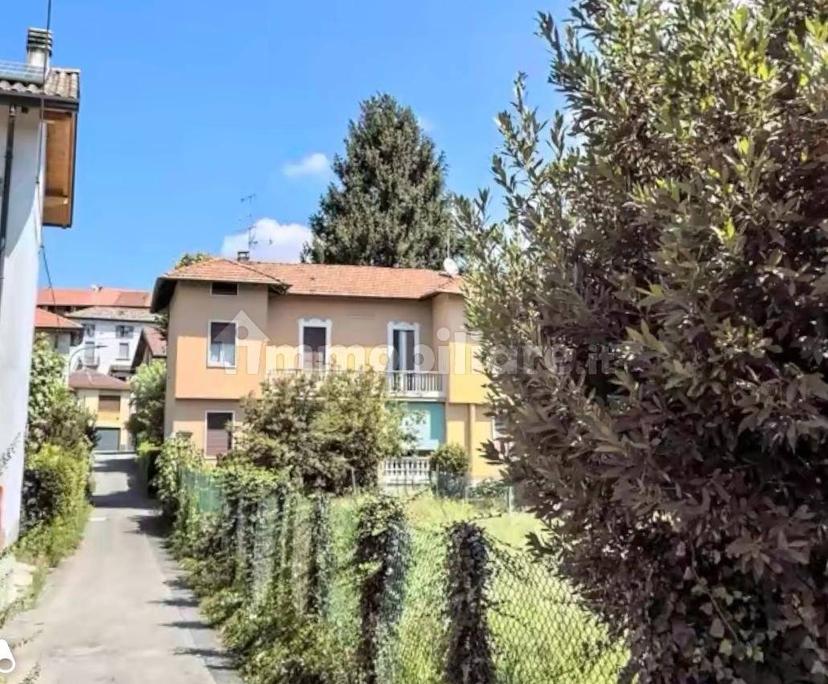Villa bifamiliare via Indipendenza 1, Centro, Castronno — foto 10 di 10