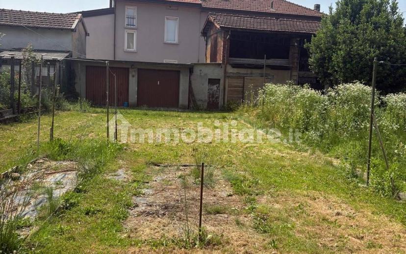 Villa bifamiliare via Indipendenza 1, Centro, Castronno — foto 9 di 10