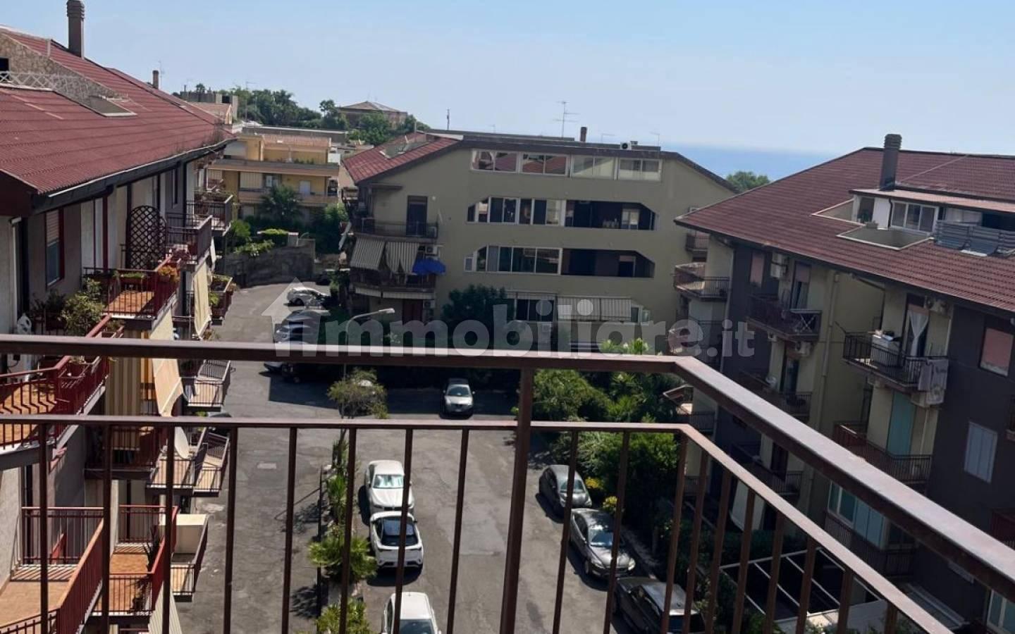 Appartamento via Sgroppillo 19, Cerza, San Gregorio di Catania