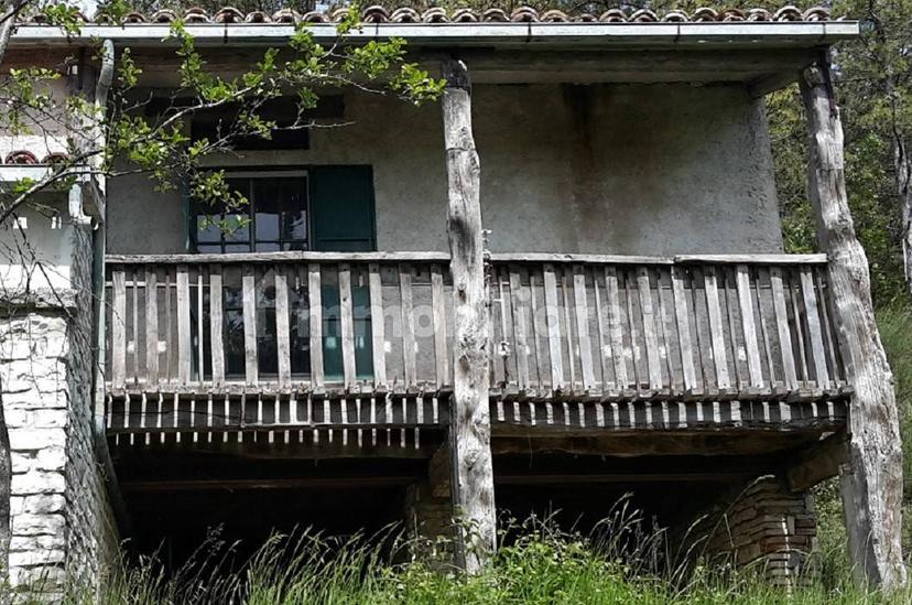 Casa colonica San Piero in Tambis, Fossombrone — foto 6 di 8