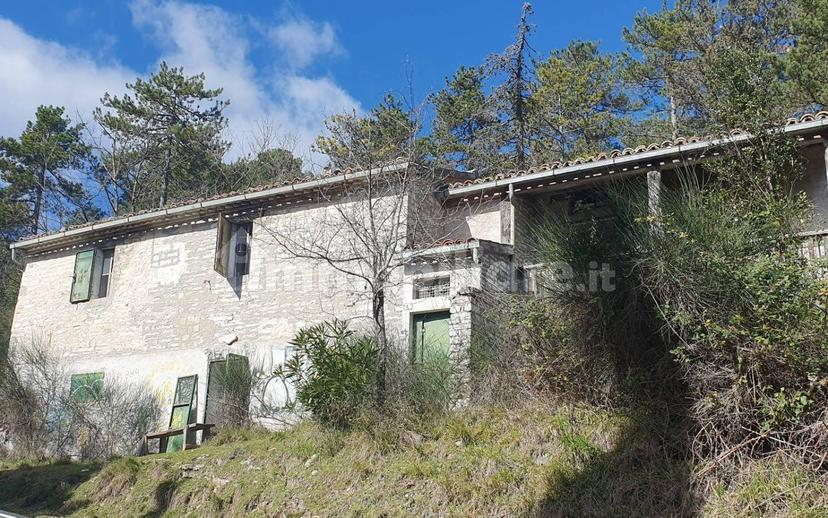 Casa colonica San Piero in Tambis, Fossombrone — foto 7 di 8