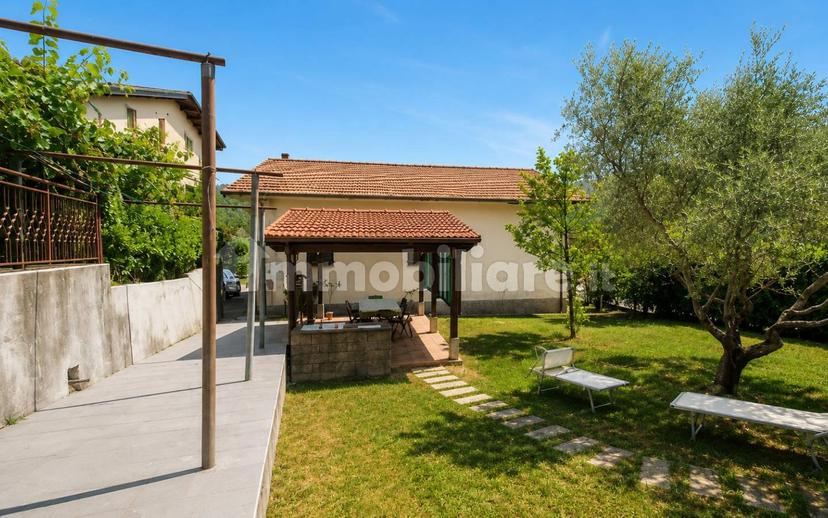 Villa unifamiliare via Cisa, Villafranca in Lunigiana — foto 15 di 24