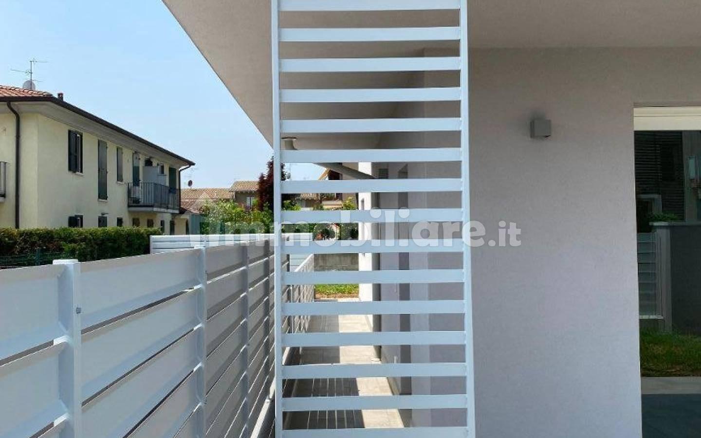 Villa bifamiliare via del Lavoro, Castegnato
