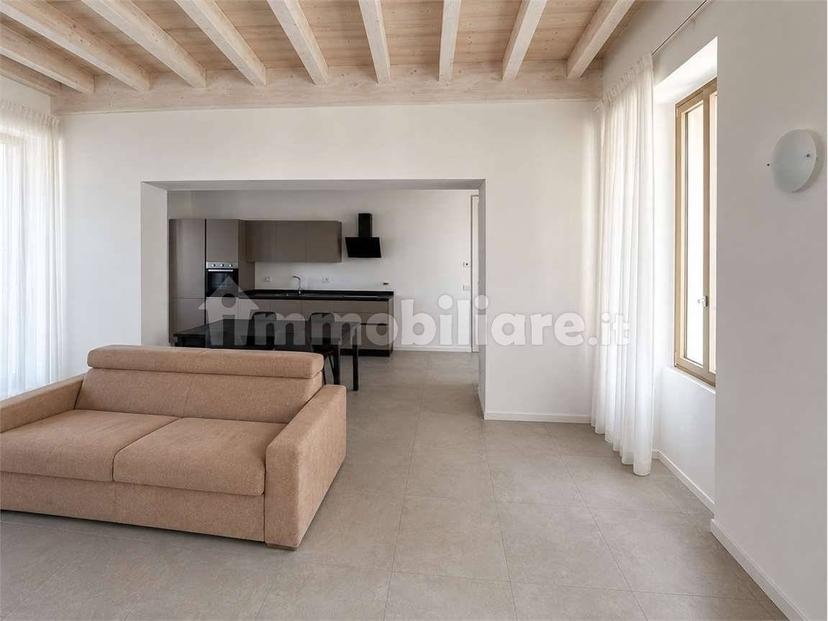 Trilocale ottimo stato, Centro, Chiari — foto 2 di 13