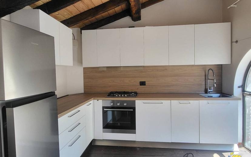 Bilocale Borgo Naviglio 6, Centro Storico, Parma