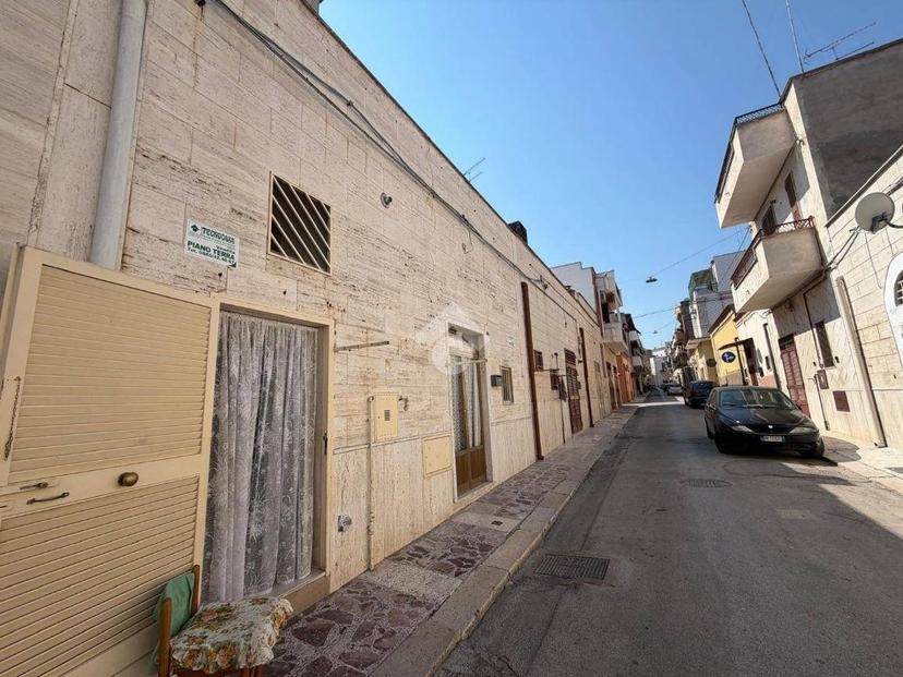Quadrilocale Vico secondo di via chiomenti 36, Centro, Cerignola — foto 12 di 15