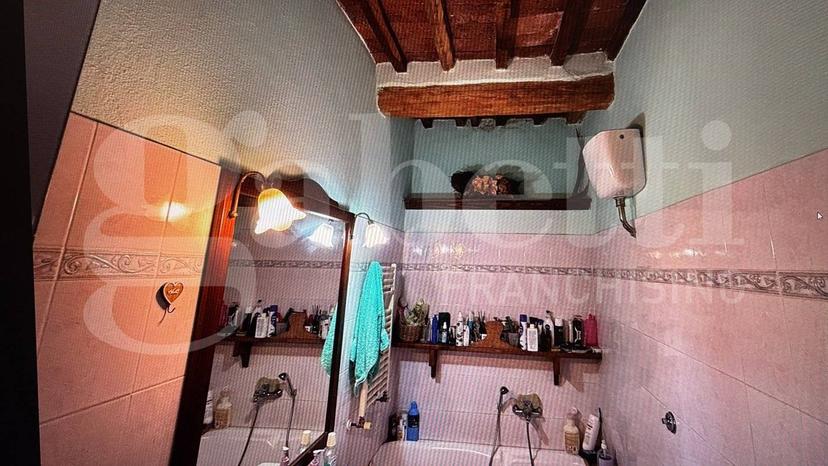 Bilocale via Fratti, Centro, Massa Marittima — foto 17 di 19