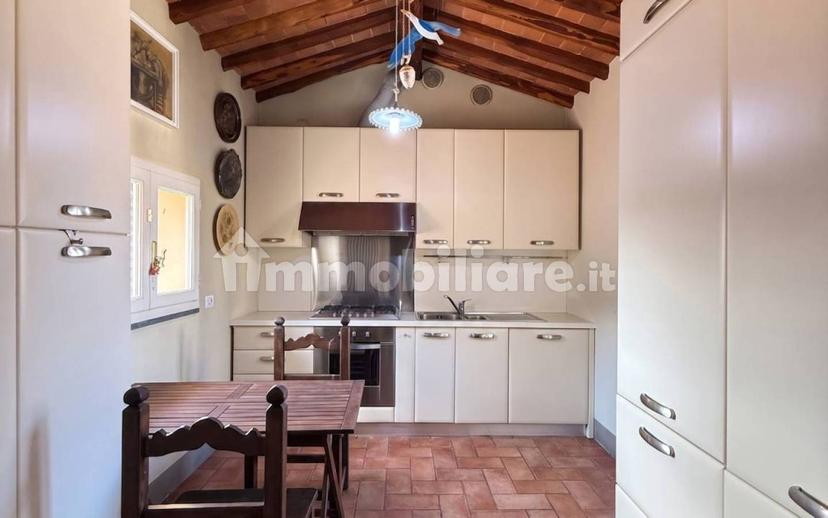 Quadrilocale via della Zecca 37, Piazza Anfiteatro - Torre Guinigi, Lucca