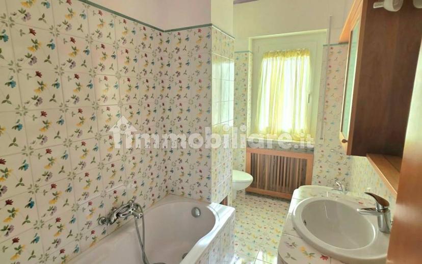 Quadrilocale viale Giuseppe Fantuzzi 8/C, Centro, Belluno — foto 4 di 8
