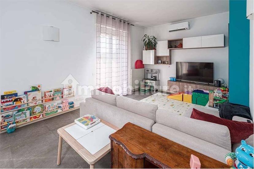 Trilocale via Fratelli Bandiera, 5, Verano Brianza — foto 14 di 24